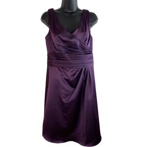 David's Bridal Satin Bridesmaid Dress Purple Plum Sleeveless Midi F14823 Size 8